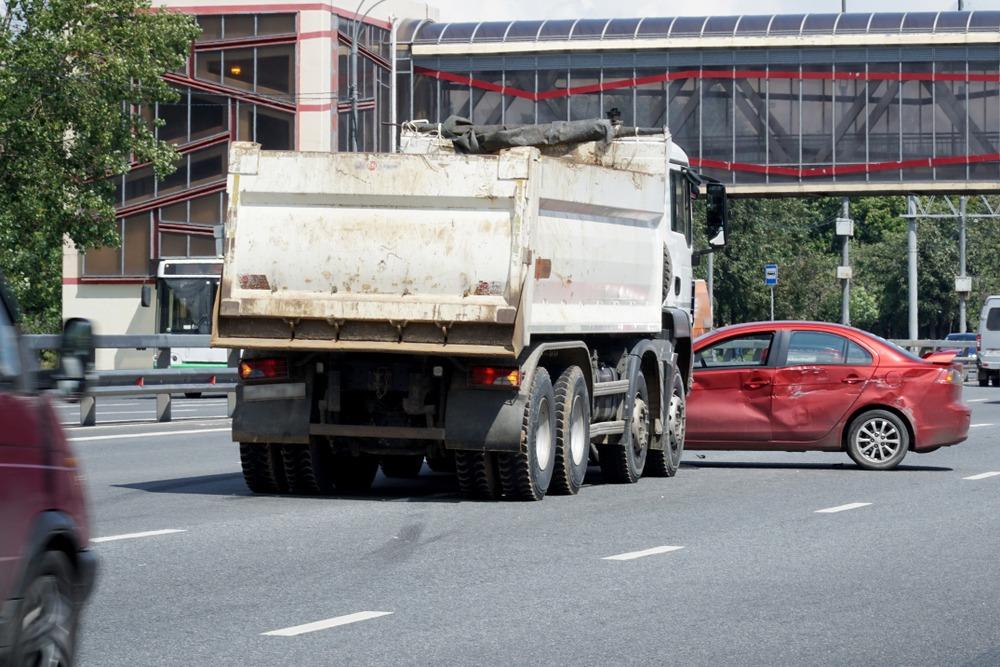 Carrollton Personal Injury Lawyers | You Pay Us Nothing to Get Started accident involving car and truck in road