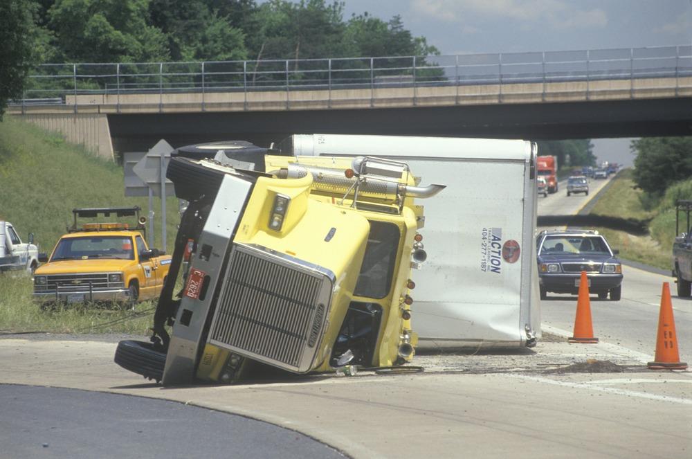 Lawrenceville Truck Accident Lawyers | 24/7 Legal Services, Free Consult truck accident on highway