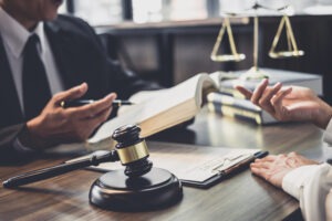 How Much Does a Personal Injury Lawyer Make From Your Case?